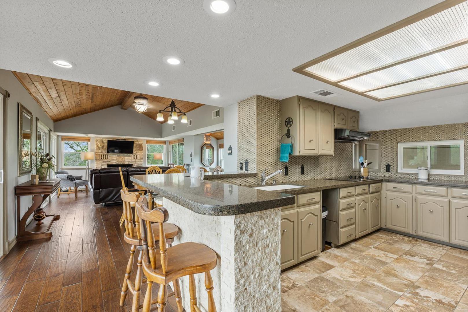 Wine Country Retreat - With A Lake View! Spicewood Екстер'єр фото