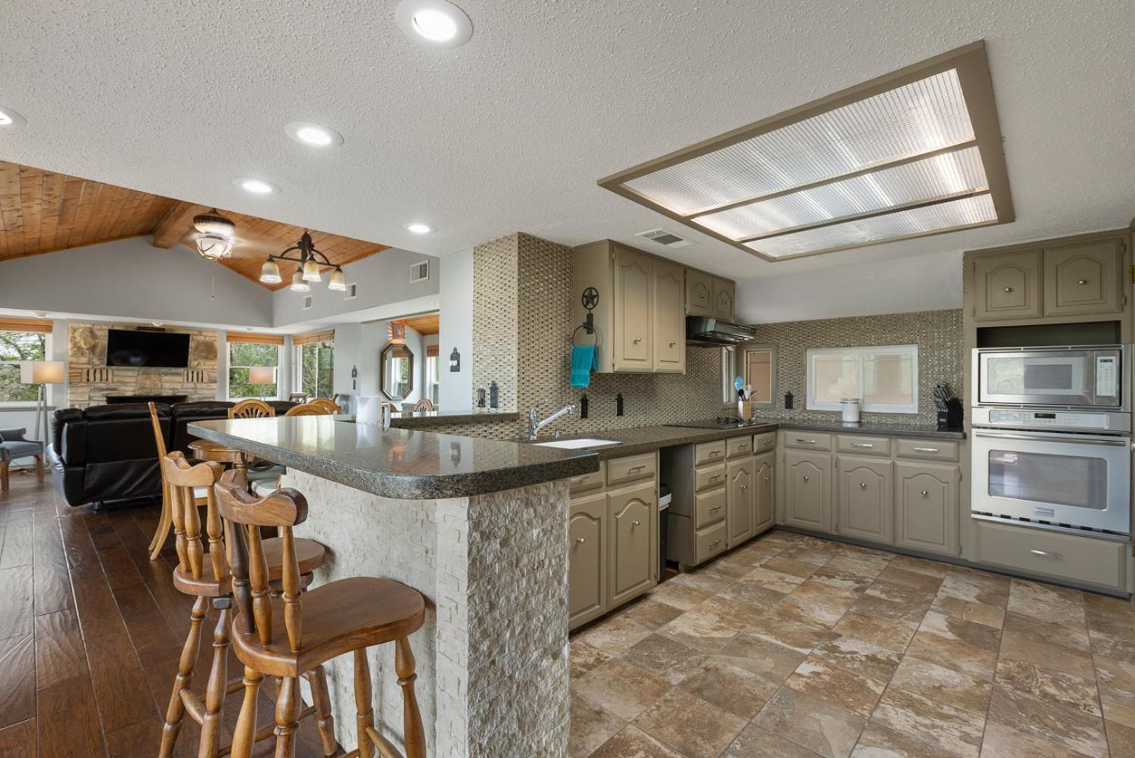 Wine Country Retreat - With A Lake View! Spicewood Екстер'єр фото